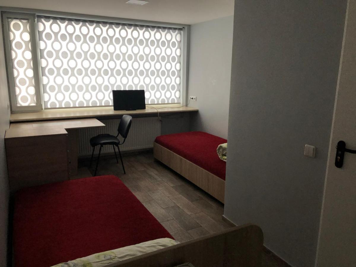 Hostel Laurita Kaunas Esterno foto